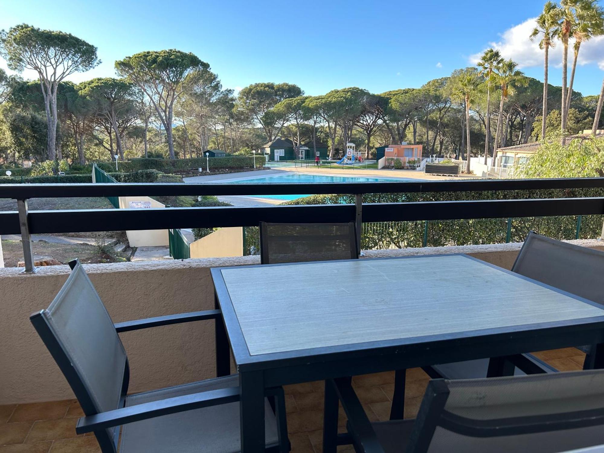 Domaine Valescure Appartement 1 Ou 2 Pieces Vue Jardin Ou Piscine Saint-Raphaël Kültér fotó