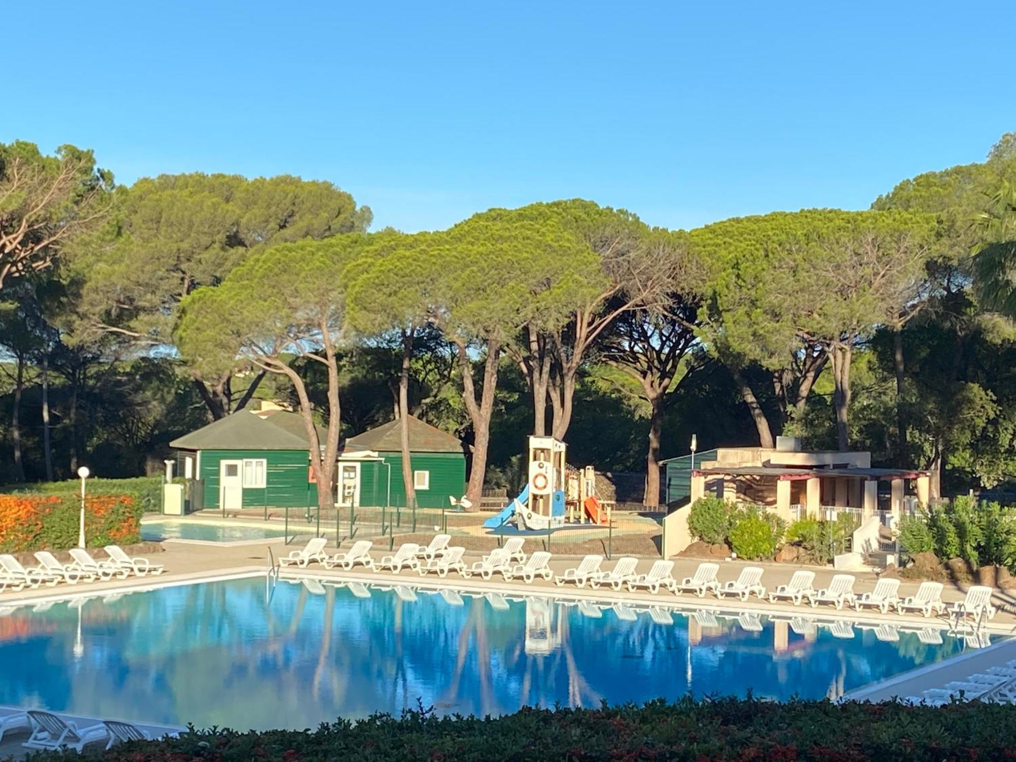 Domaine Valescure Appartement 1 Ou 2 Pieces Vue Jardin Ou Piscine Saint-Raphaël Kültér fotó